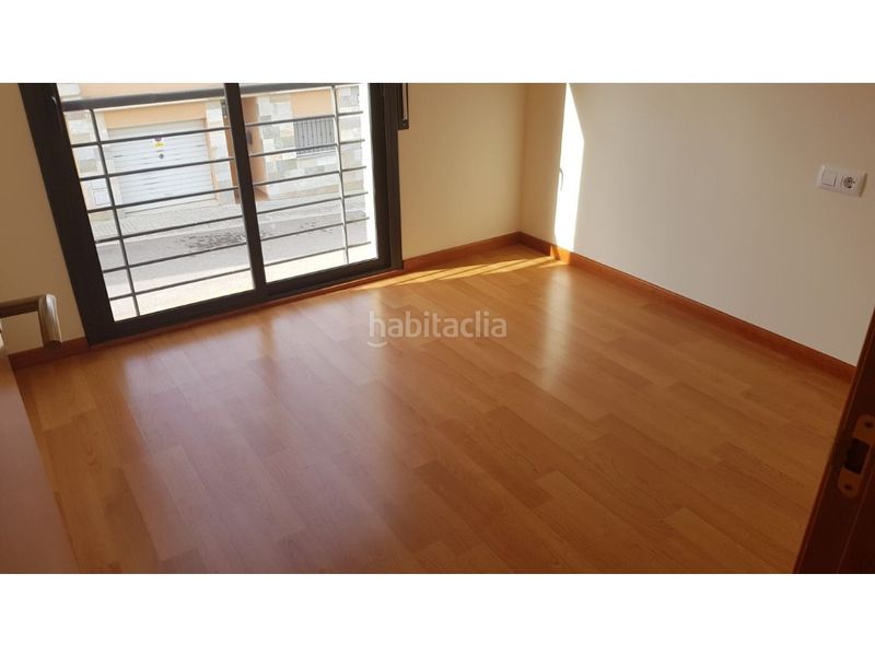 Foto b306b784-1281-4c5b-a417-c4daf7dede2b. Casa amb aparcament a Garrigàs