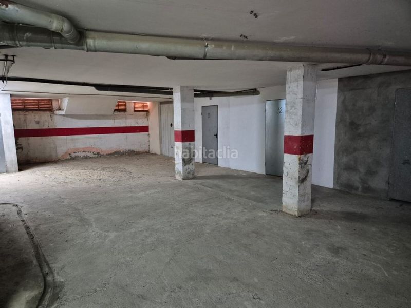 Foto 0e3375ee-53a5-4f22-ac8f-ce9d92756118. Aparcament cotxe a Centre Roses