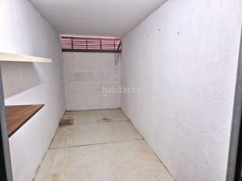 Foto 11257502-9a9a-4b1d-9de6-f3924564a625. Aparcament cotxe a Centre Roses