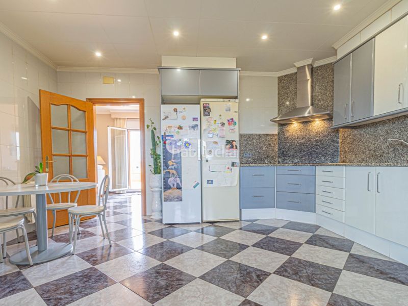 Foto 20f58583-48f2-4fab-b0c0-91039440c9e8. Duplex in Eixample-Horta Capallera Figueres