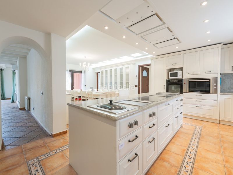 Foto 38f168d4-1539-4f6f-b017-de92a98c24b3. Casa amb calefacció a Requesens Empuriabrava