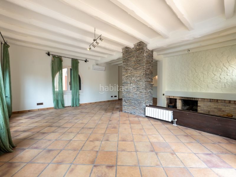 Foto 48ae825f-8341-4a64-85d5-82024763b79d. Casa amb calefacció a Requesens Empuriabrava