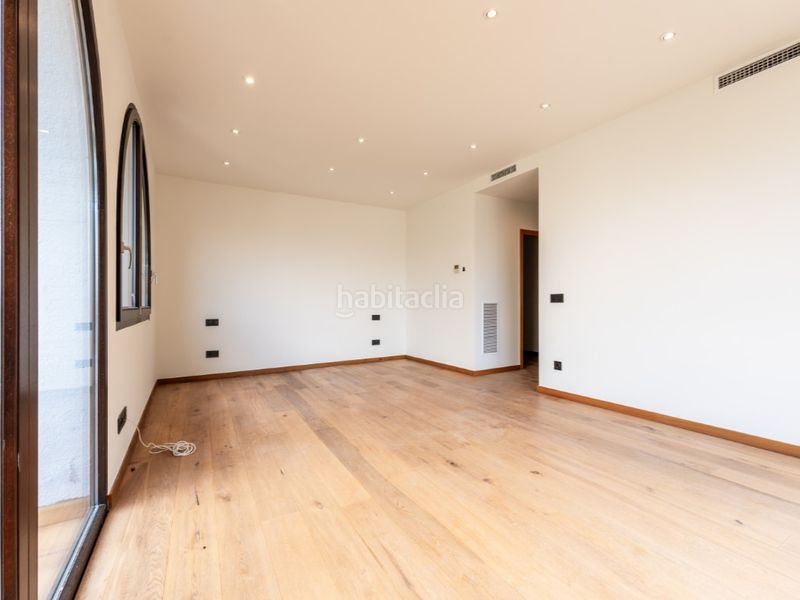 Foto 62c2cb8c-b678-4be8-bd91-d21752b01bfb. Casa amb calefacció a Requesens Empuriabrava