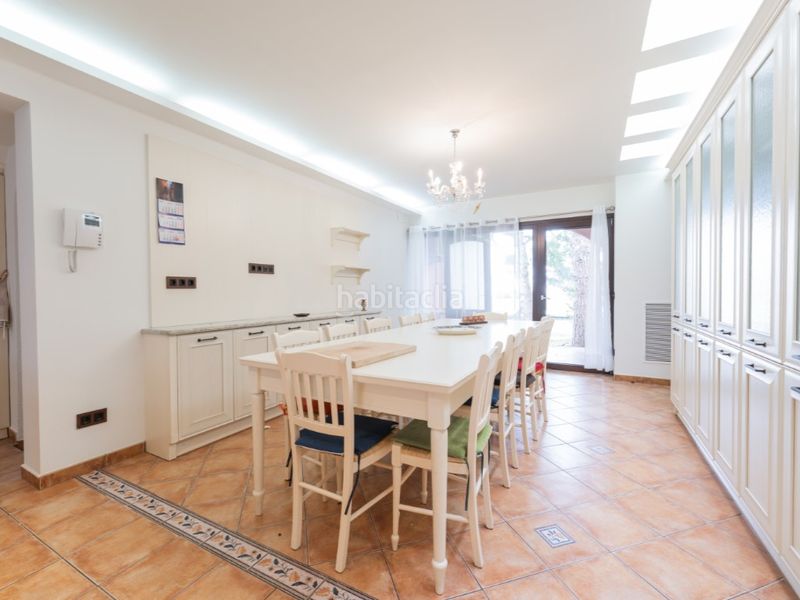 Foto 68b5c018-a1a6-4379-af81-0c46c6d945b9. Casa amb calefacció a Requesens Empuriabrava