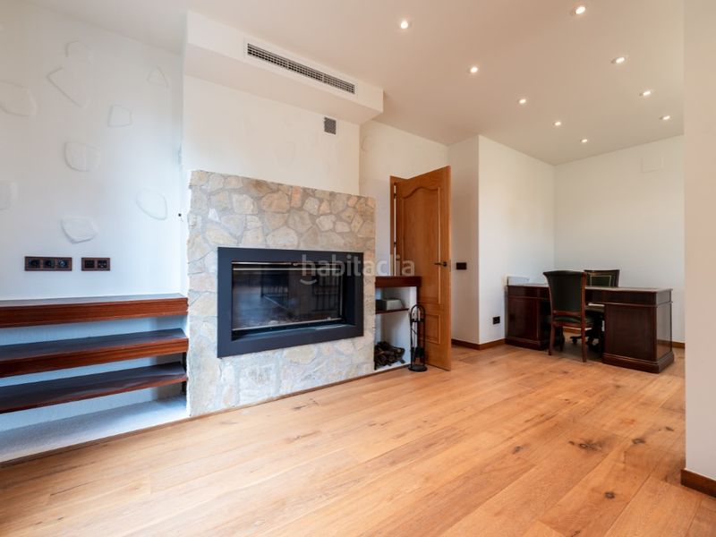 Foto 6e879f8d-a267-4cb0-b18f-548943252547. Casa amb calefacció a Requesens Empuriabrava