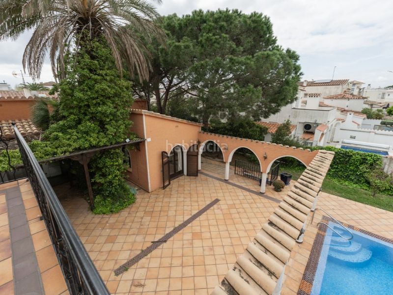 Foto 9a11b0b8-f699-4e1a-97fe-757a9d26d66f. Casa amb calefacció a Requesens Empuriabrava