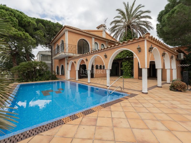 Foto a7c505a4-35a8-4528-b1a7-71209742f894. Casa amb calefacció a Requesens Empuriabrava