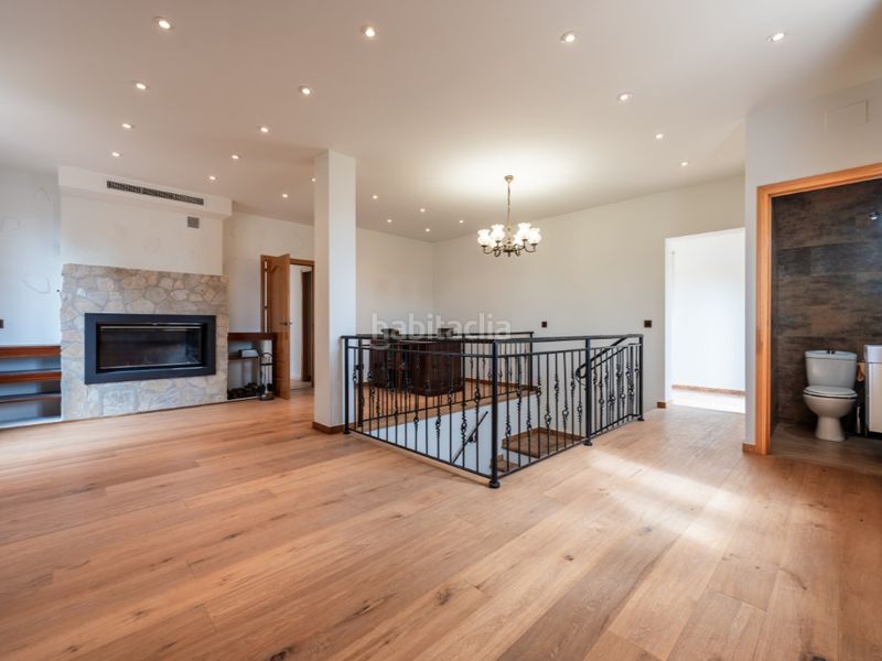 Foto e576f68e-abcd-4f37-841f-3d74bfe58ced. Casa amb calefacció a Requesens Empuriabrava