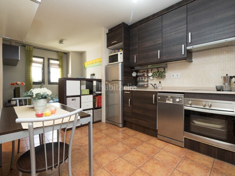 Foto 334fc5cd-061e-4af1-8405-3cab0c3909d2. Pis a calle progres 8 a Carretera de Roses-Fossos Figueres