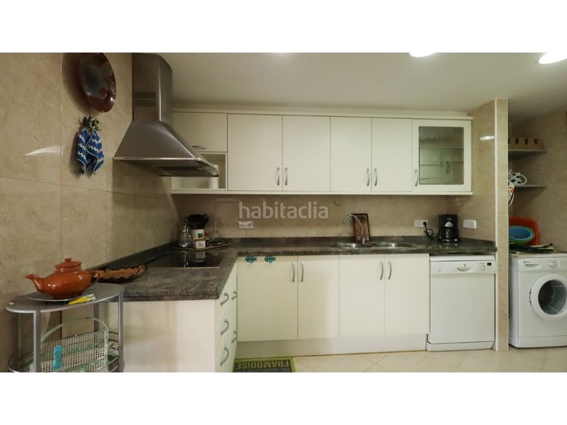 Foto 15a0bf5b-d1a6-4100-9c93-c202d99313b1. Pis amb aparcament a La Vila Llançà