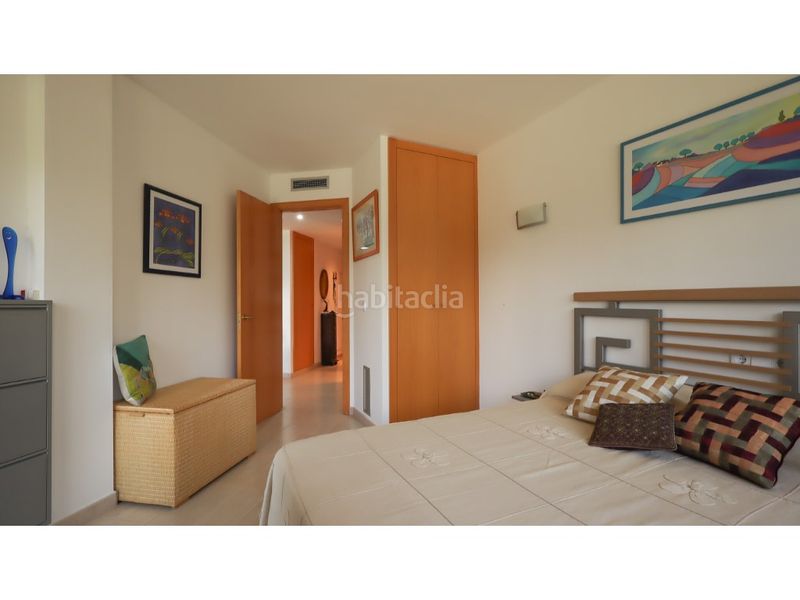 Foto bee60bae-bb68-48cf-9b18-4c468da261d7. Pis amb aparcament a La Vila Llançà