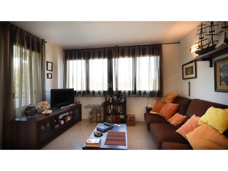 Foto eab062d5-8c1f-4f13-ae33-204788e0930a. Pis amb aparcament a La Vila Llançà