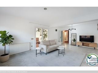 Flat in Avenida De Rhode 181