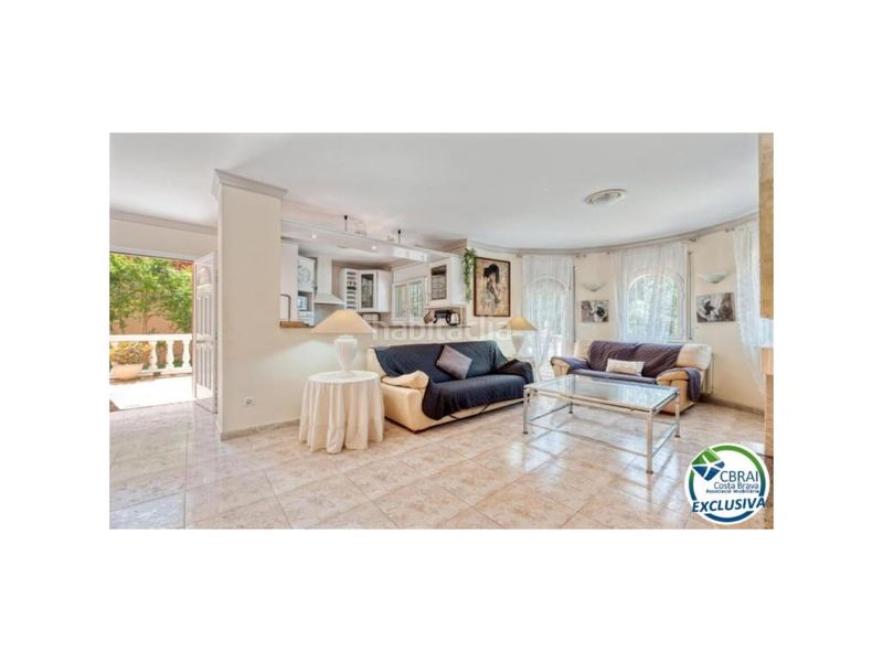 Foto cecf7b68-6016-4994-964c-a56d0d7f1fcd. Casa amb calefacció aparcament a Puigmal - Mas Nou Empuriabrava