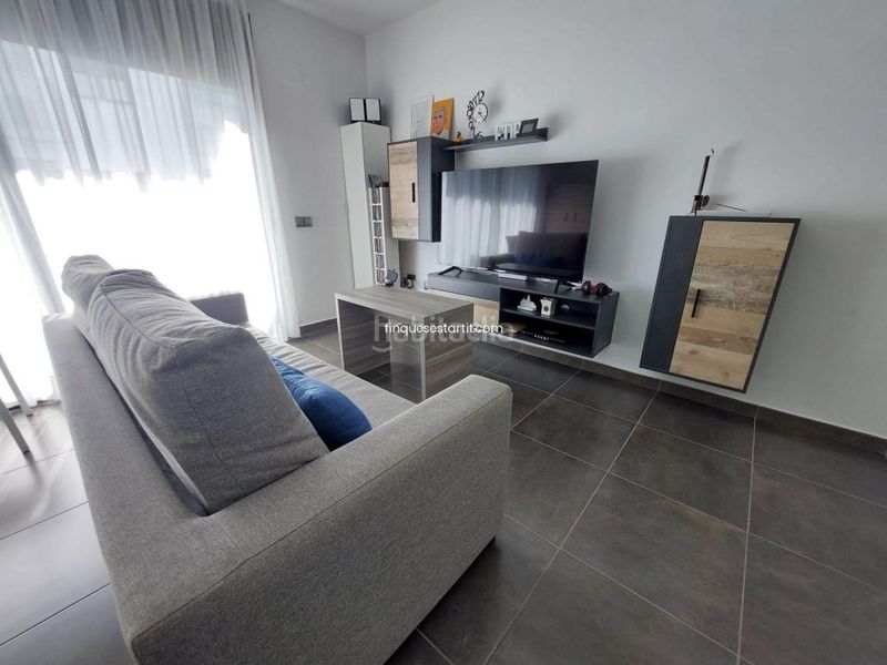 Foto a364d11c-912c-4548-9c23-84866fa96d59. Apartament amb piscina a l´Estartit poble Estartit