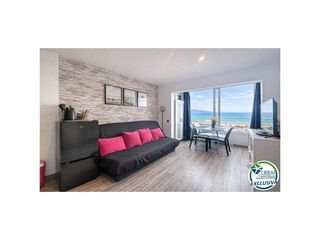 Studio  Sector delta muga. Estudio con cabina y vista al mar con licencia turística