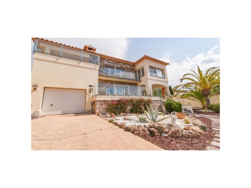 Foto cd824441-dc9c-48af-9a93-ef25ff325c5a. Casa amb calefacció aparcament a Nord Roses