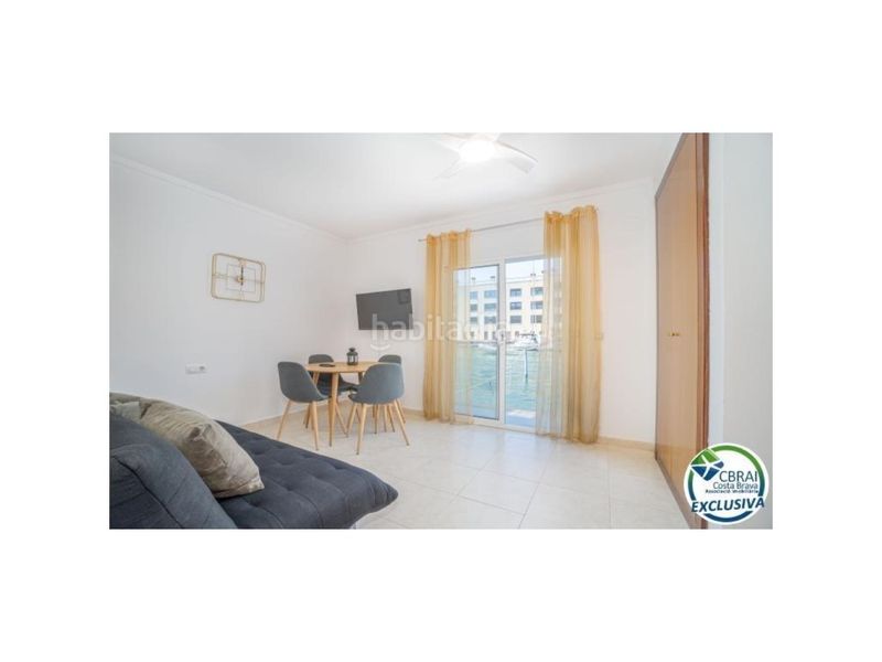 Foto c5cf6ef6-b9a9-4fa0-8ae9-fcdfdee06c36. Casa a Port Grec - Port Moxó Empuriabrava