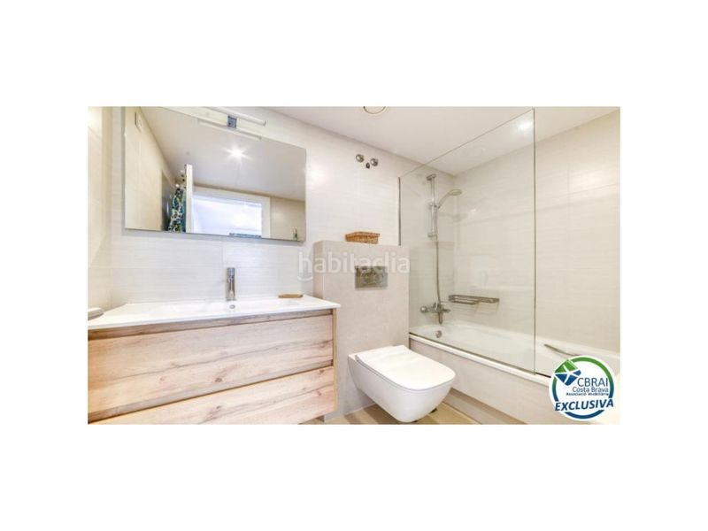 Foto 165417d3-f351-4161-ba5c-8fc9cba4ec31. Pis a paseo maritim 29 a Salatar Roses