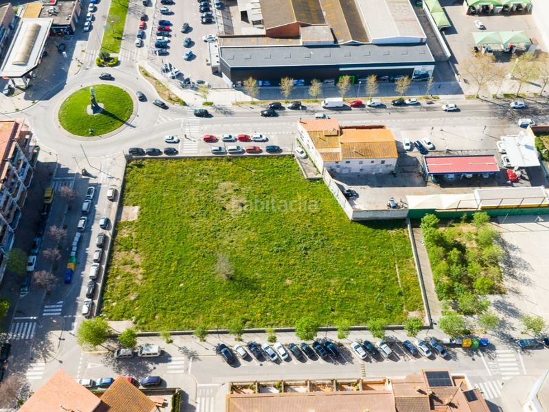 Foto cf52b26c-1669-4437-b74b-214356d866ca. Terreno residencial solar edificable de 3714m2 en Figueres