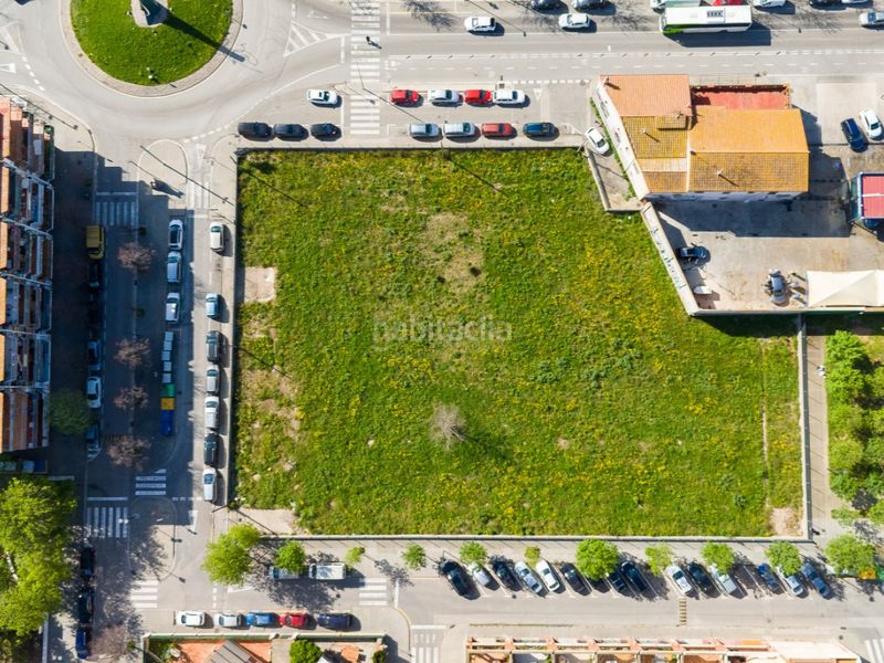 Foto dc6b03a9-0f74-4ccc-b663-5e66067fc629. Terreno residencial solar edificable de 3714m2 en Figueres