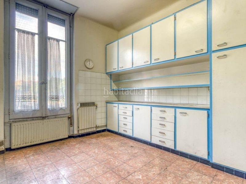 Foto c7694e2d-02ae-438a-b860-7a60452cafd8. Casa edificio en venda en centro . en Centre Figueres