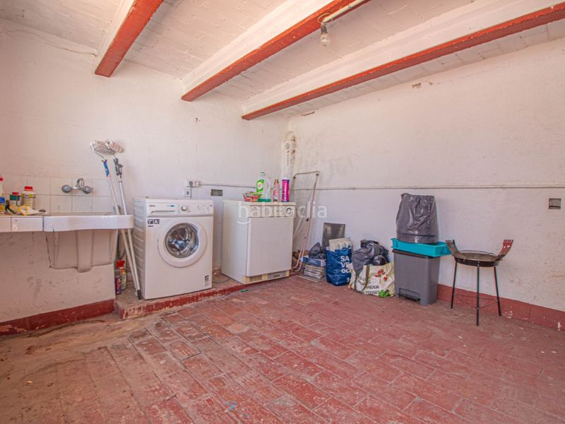 Foto 7bd73bf1-14c6-43b8-9288-88173fbc8fff. Casa amb aparcament a Centre Figueres