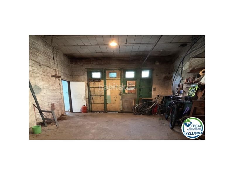 Foto a698bf39-8da3-4146-a58d-c4ef0a67cb60. Casa amb aparcament a El Colomer - La Bateria - La Coma Llançà
