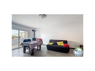 Haus  Carrer byblos. Encantadora casa con piscina comunitaria en zona tranquila de em