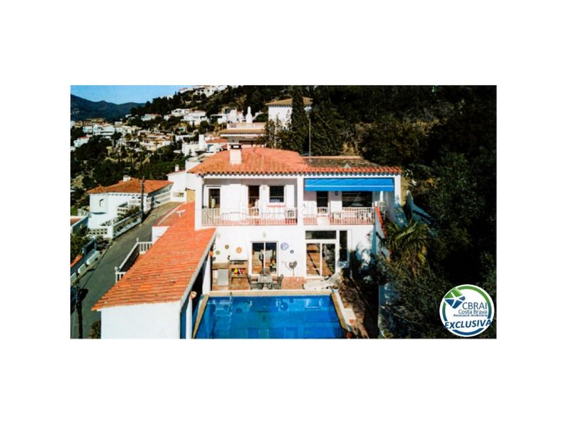 Foto 32cf301d-488f-489b-acd9-7703c4cabb37. Casa amb aparcament a Puig Rom-Canyelles-Almadrava Roses