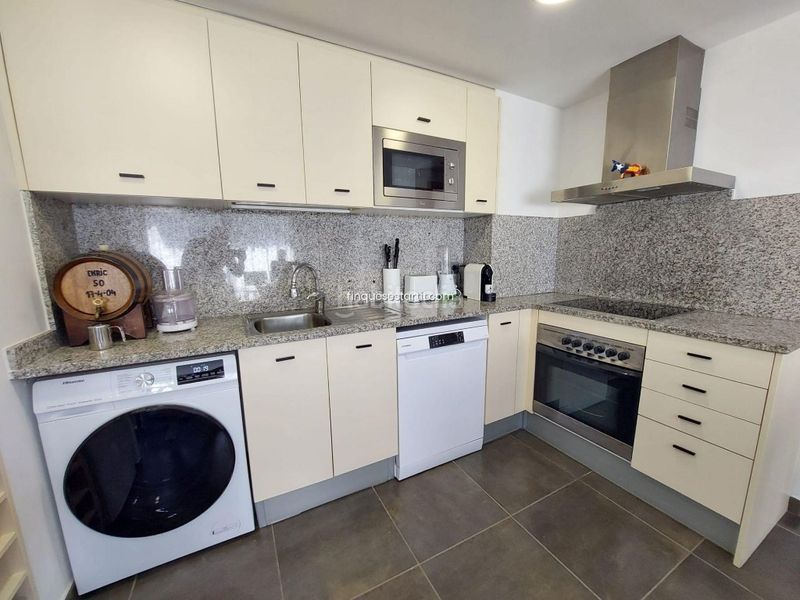 Foto 8ace47ad-4749-44c2-b86f-7eb3863d30e3. Apartament amb piscina a l´Estartit poble Estartit