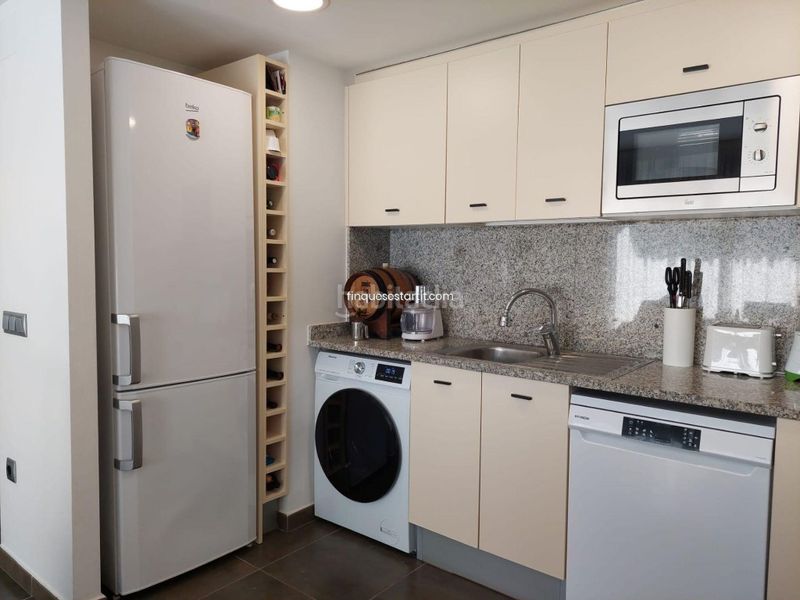 Foto ba65cd7d-8f9f-4eb2-8fbf-0a656962a53e. Apartament amb piscina a l´Estartit poble Estartit