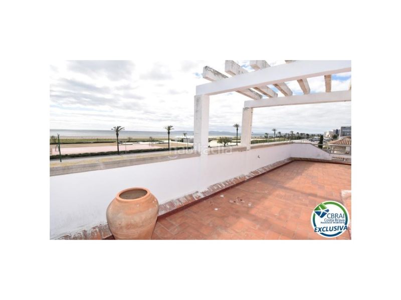 Foto 7f938d15-bfc7-4e73-ac56-2119e2e98e98. Edifici a sector salins 4ª linia 1a a Salins - Cavall de Mar Empuriabrava