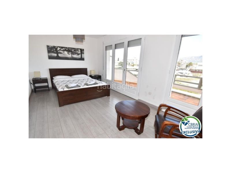 Foto a3c5d9e8-739a-496d-8cbd-5aab893ef7f0. Edifici a sector salins 4ª linia 1a a Salins - Cavall de Mar Empuriabrava