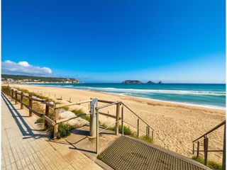 Flat  Calle assutzena 39. Piso en primera línea de mar en lestartit  zona griells