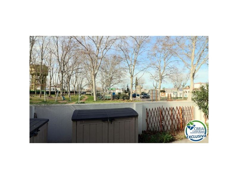 Foto 39d48446-a0bb-4918-9bd6-49892aa1a413. Casa a sector montseny 122 a Carlit - Montseny Empuriabrava