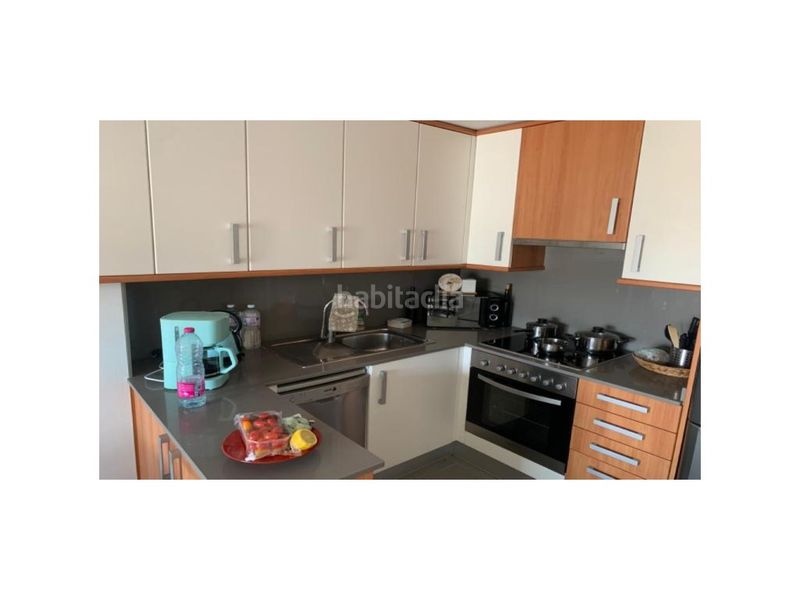 Foto cea92a57-5926-4c55-ad4e-0e4ba8fc40ef. Pis a Centre Roses