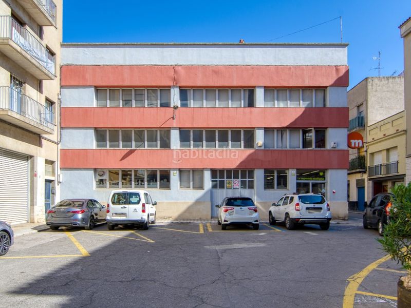 Foto 870c557a-c115-449c-a021-76394ba8f494. Edificio en calle esperanca 6 edificio . en Centre Figueres