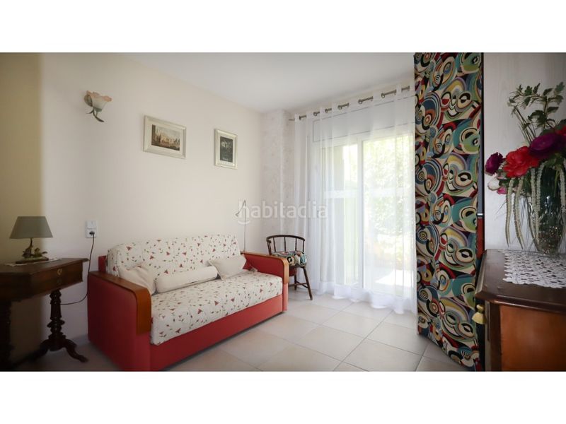 Foto f0ecabcd-f5a7-445b-a8e6-5a7eb705c9f2. Casa amb aparcament a El Colomer - La Bateria - La Coma Llançà