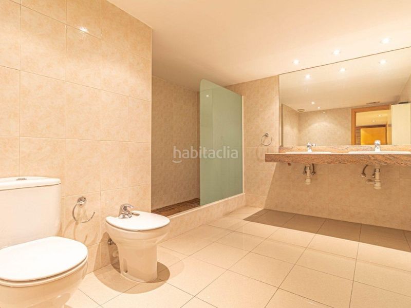 Foto 46be948a-2ecf-4efa-9d06-2777d05e7f86. Local comercial a Carretera de Roses-Fossos Figueres
