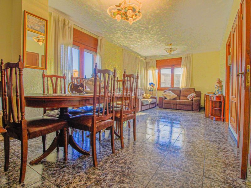 Foto 2da6bd3a-7fa4-45fe-8a46-491b9d4881d2. Casa amb aparcament a Cabanes