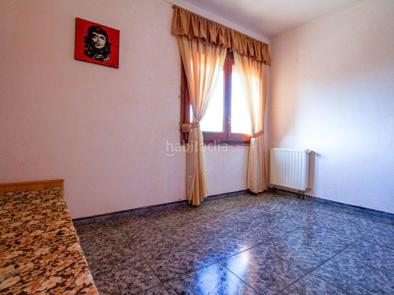 Foto dd3220ce-6c82-41b5-87c6-9861e1c072a5. Casa amb aparcament a Cabanes