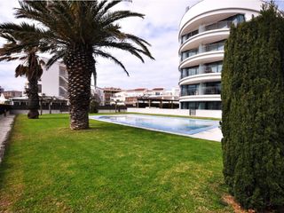 Penthouse in Paseo maritim 39. Ático en 1º línea con solárium, preciosas vistas y licencia turí