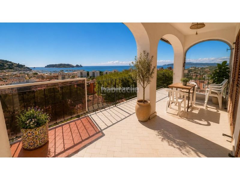 Foto c828fe5a-4fcb-44fe-a653-9025ccc987a4. Casa amb aparcament a l´Estartit poble Estartit