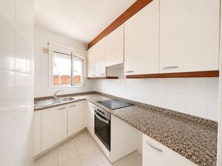 Etagenwohnung  Calle st antoni. Piso de 2 habitaciones con 3 terrazas  79 m