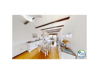 Pis a Sector poblat tipic/av. canal 9. Apartamento piso las chavolas a 750m de la playa en empuriabrava