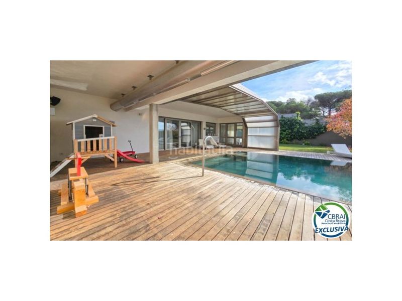 Foto 052f1fc9-a1e5-4c59-bcd5-4ed2ea4a8375. Chalet en calle rossello 8 casa de alto standing en la jonquera lujo entre montañas con piscina privada climatizada y vistas espectaculares en Jonquera (La)