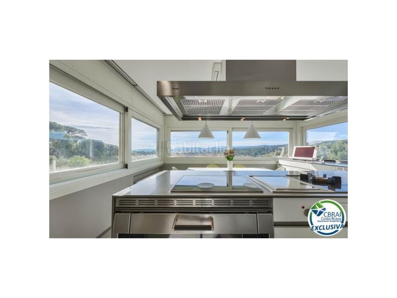 Foto 1262db1c-25a9-4098-b881-262ca8fc5122. Chalet en calle rossello 8 casa de alto standing en la jonquera lujo entre montañas con piscina privada climatizada y vistas espectaculares en Jonquera (La)