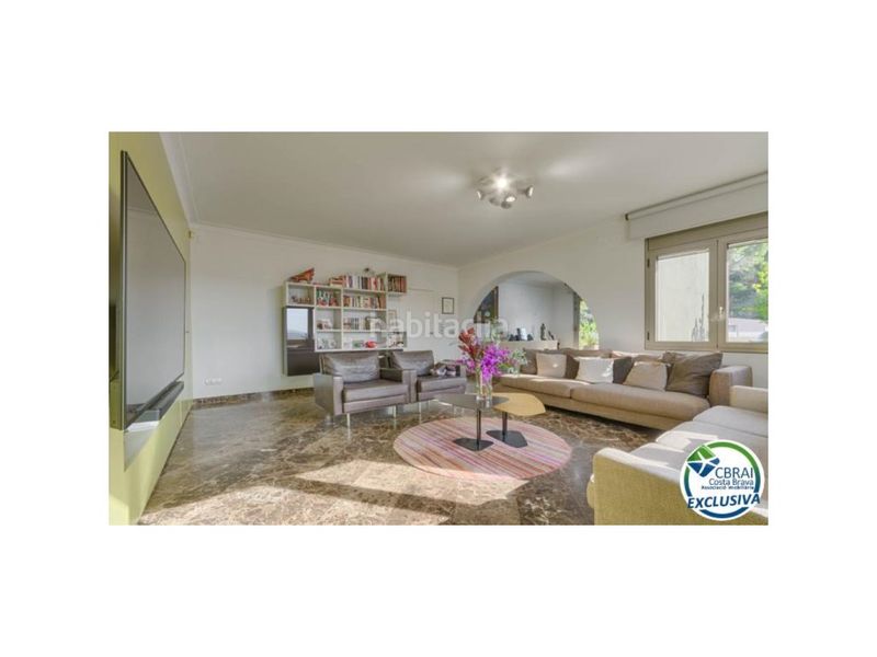Foto 4b720aca-05a6-49f0-a2a6-f1b602ad7cb3. Chalet en calle rossello 8 casa de alto standing en la jonquera lujo entre montañas con piscina privada climatizada y vistas espectaculares en Jonquera (La)