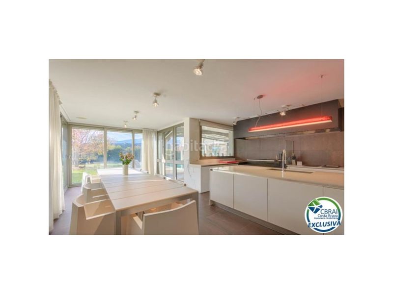 Foto 7b2ff6e3-36dd-4f90-ad67-61c0751c92a5. Chalet en calle rossello 8 casa de alto standing en la jonquera lujo entre montañas con piscina privada climatizada y vistas espectaculares en Jonquera (La)
